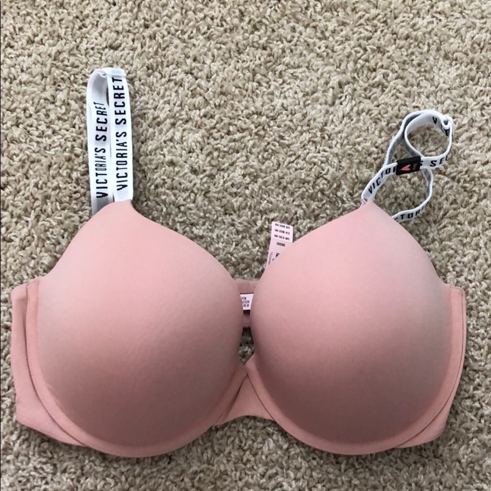 Victoria’s Secret Bra.